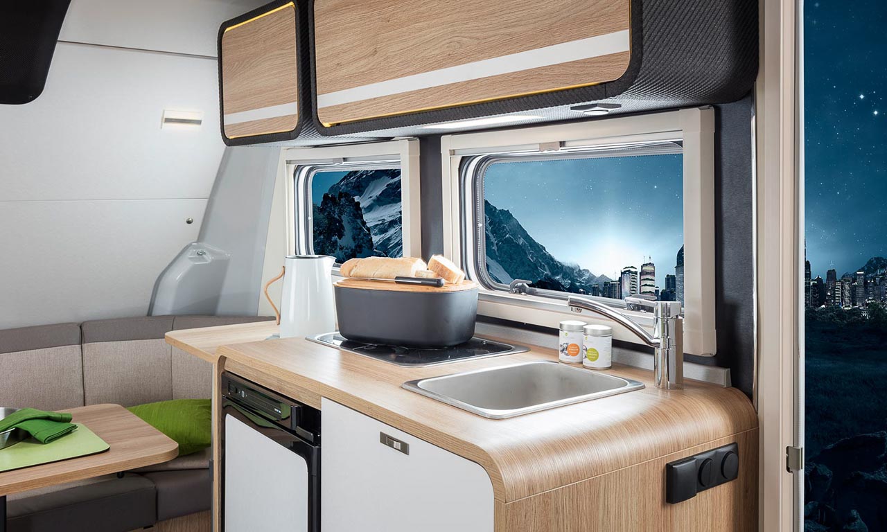 Knaus Tabbert Travelino AUTOmativ.de Benjamin Brodbeck Wohnwagen Camper 750 Kilogramm 13 - Knaus Travelino: Kleiner High-Tech Nobelcamper ab 19.070 Euro