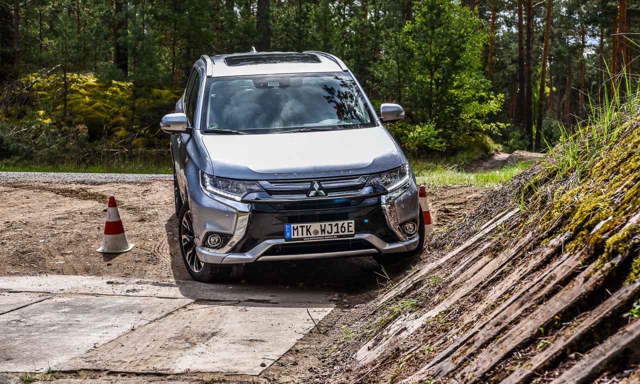 Offroad auf elektrisch: Mit dem Mitsubishi Outlander PHEV über Stock und Stein