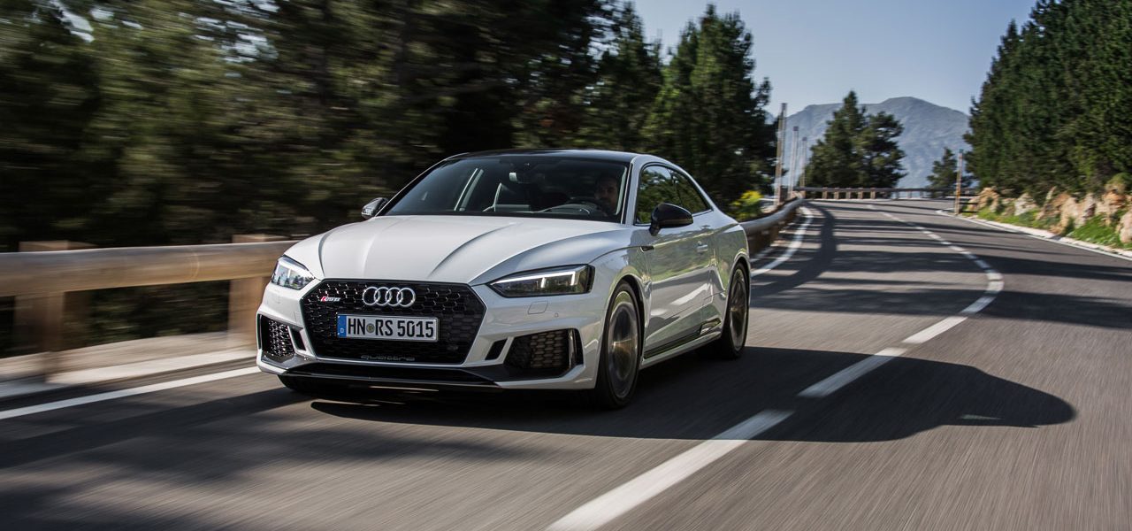 1Audi-RS-5-Coupe-im-ersten-Fahrbericht-und-Test-in-Andorra-Passstrasse-AUTOmativ.de-Benjamin-Brodbeck_Audi-Blog-Bilder