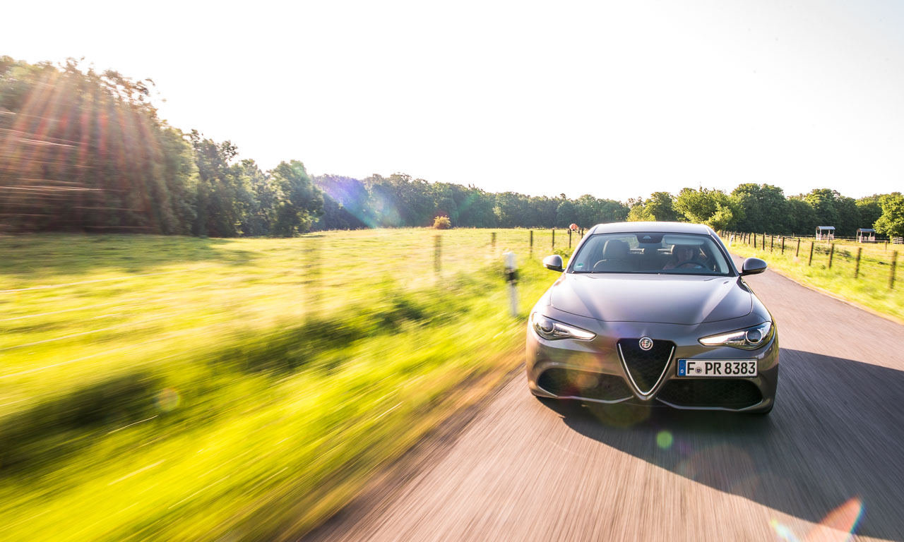 Alfa Romeo Giulia Veloce im Fahrbericht Test AUTOmativ.de Benjamin Brodbeck 7 - Alfa Romeo Giulia Veloce 2.2 Diesel im Fahrbericht: Selbstbewusste Signorina