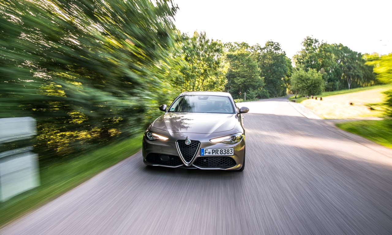 Alfa Romeo Giulia Veloce im Fahrbericht Test AUTOmativ.de Benjamin Brodbeck 9 - Alfa Romeo Giulia Veloce 2.2 Diesel im Fahrbericht: Selbstbewusste Signorina