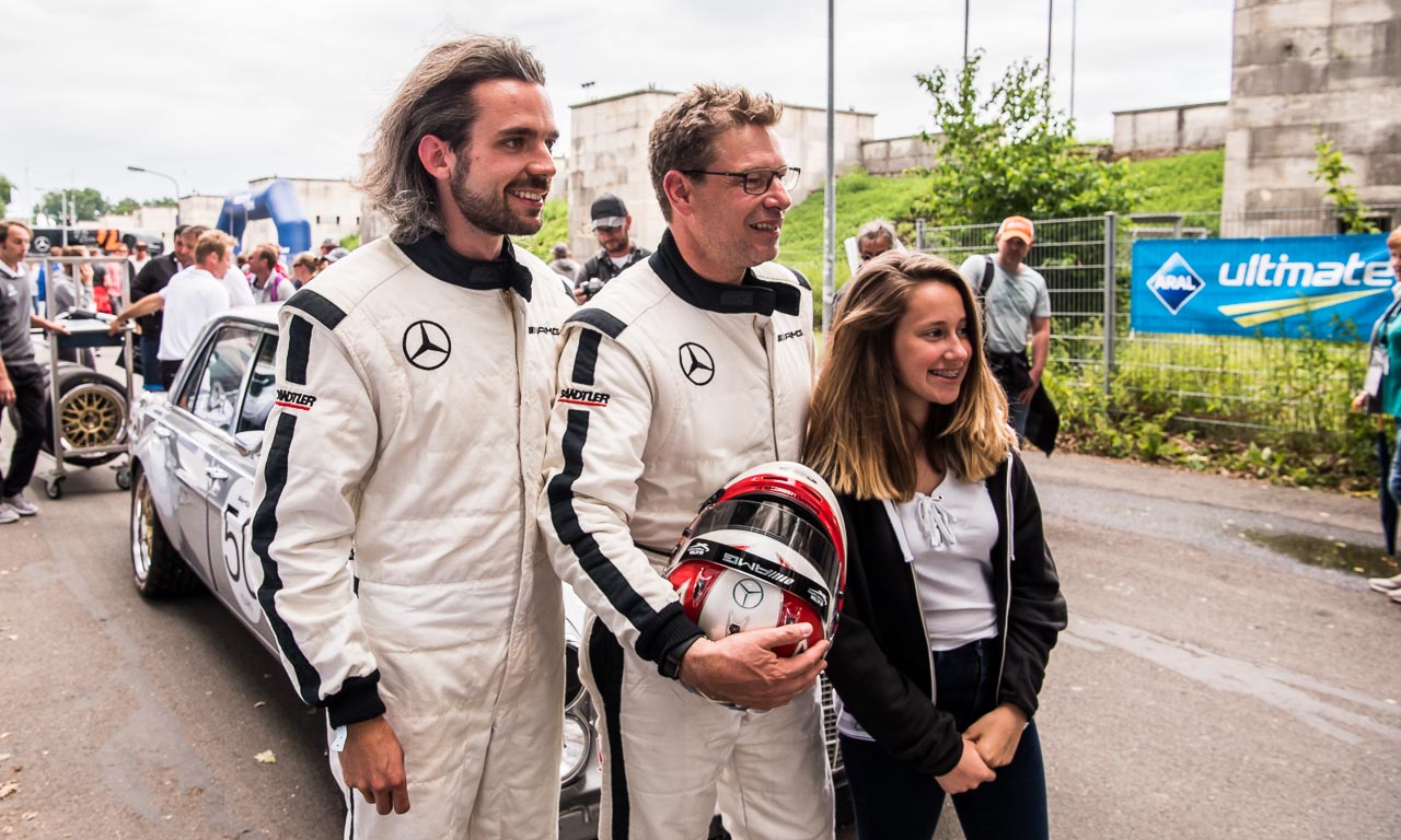 DTM Deutsche Tourenwagen Meisterschaft Norisring 2017 Petronas Nuernberg AUTOmativ.de Benjamin Brodbeck Mercedes AMG BMW Audi Sport SONNTAG 15 - An Bord des Mercedes 300 SEL AMG mit Formel 1-Safety-Car Legende Bernd Mayländer