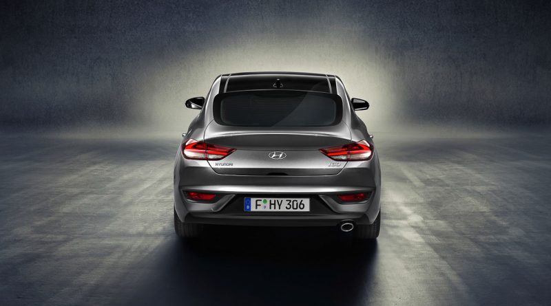 Hyundai-i30-Fastback-Weltpremiere-Mercedes-Benz-C-Klasse-Coupe-AUTOmativ.de-Benjamin-Brodbeck-7