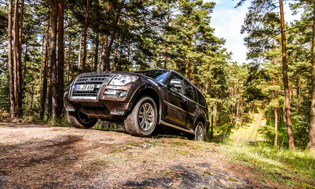 Mitsubishi Pajero Offroad Allrad Test Fahrbericht AUTOmativ.de Benjamin Brodbeck Mitsubishi Motors - Kurztest Mitsubishi Pajero: Japanische Alternative zur G-Klasse