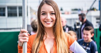 ADAC GT Masters und TCR National Hockenheim 2017 Grid Girls Babes Lamborghini Volkswagen Motorsport Golf TCR AUTOmativ.de Benjamin Brodbeck