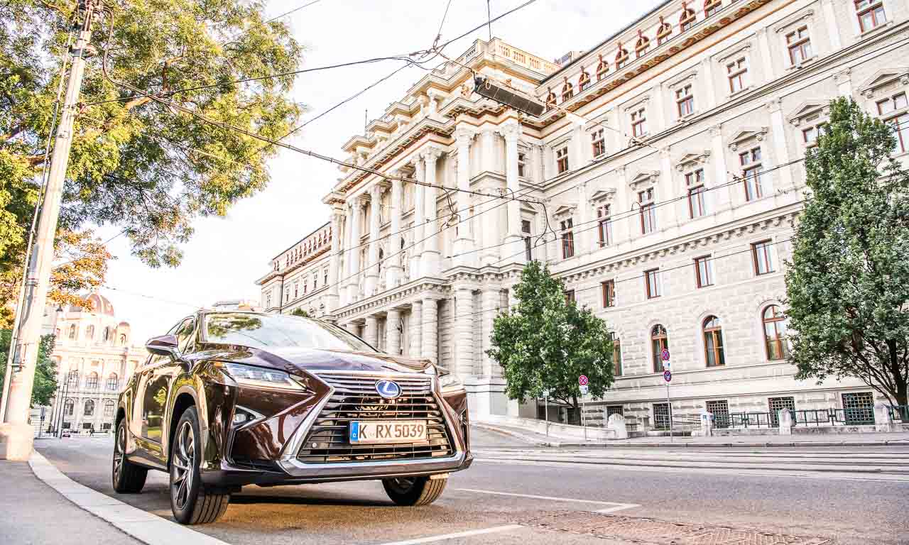 Lexus RX450h Test Fahrbericht Langstrecke Wien Stuttgart Leonberg Schloss Solitude Lexus RX Toyota AUTOmativ.de Benjamin Brodbeck 25 - Wiener Zeitlosigkeit trifft auf asiatische Moderne: Mit dem Lexus RX 450h nach Wien