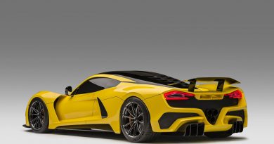 Hennessey Venom F5 2 390x205 - Hennessey Venom F5 mit 482 Km/h Topspeed gegen Bugatti Chiron