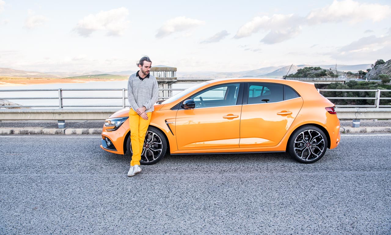 1Renault Megane RS Fahrbericht und Test Megane AUTOmativ.de Benjamin Brodbeck Launch Control Racetrack YOUTUBECOVER 45 - Fahrbericht Renault Mégane R.S. (2018) Cup: Ungezähmt und unzensiert