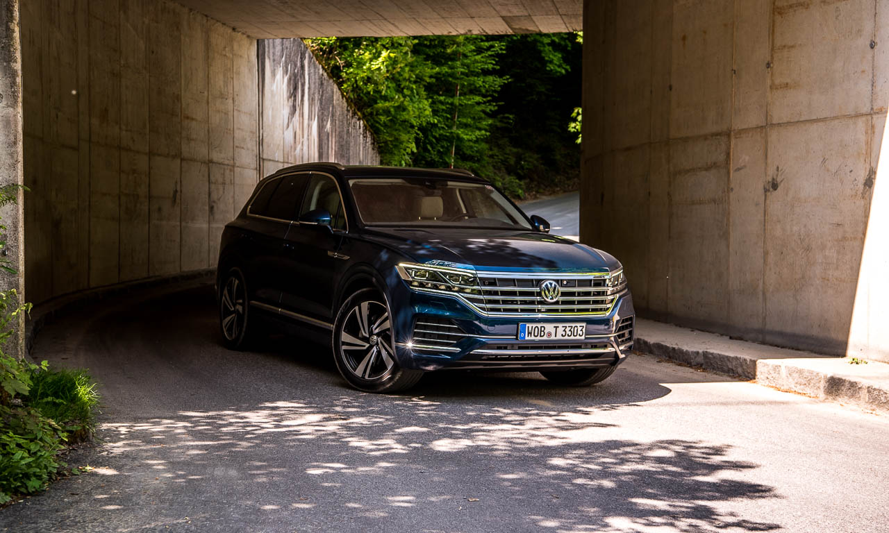 Volkswagen VW Touareg Elegance V6 3.0 286 PS 600 Nm 2018 Fahrbericht Test Aquamarineblau Metallic Salzburg Tirol Benjamin Brodbeck AUTOmativ.de 47 - Fahrbericht neuer VW Touareg 3.0 TDI (286 PS): Dynamischer Schwergewichtsleichtfuß