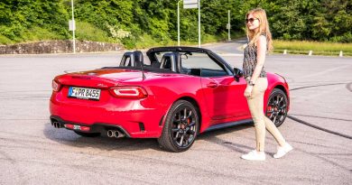 Abarth 124 Spider Test Fahrbericht AUTOmativ.de Benjamin Brodbeck Ilona Farsky Stefan Emmerich 718 Boxster Mazda MX 5 LQ 34 390x205 - Abarth 124 Spider – Der Ferrari unter den Mittelklasseautos