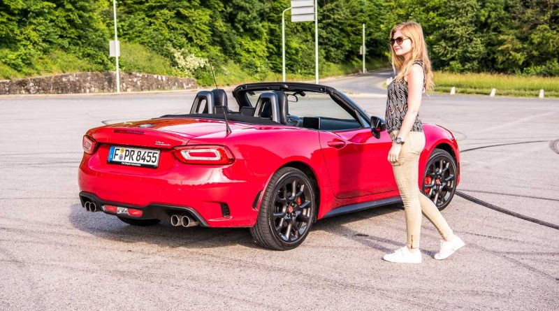 Abarth 124 Spider Test Fahrbericht AUTOmativ.de Benjamin Brodbeck Ilona Farsky Stefan Emmerich 718 Boxster Mazda MX 5 LQ 34 800x445 - Abarth 124 Spider – Der Ferrari unter den Mittelklasseautos