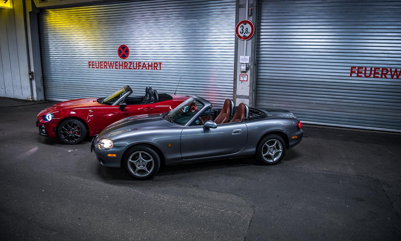 Abarth 124 Spider Test Fahrbericht AUTOmativ.de Benjamin Brodbeck Ilona Farsky Stefan Emmerich 718 Boxster Mazda MX 5 LQ 75 - Test: Kann der Abarth 124 Spider auch Gebrauchtwagen? - Vergleich Mazda MX-5 (2002)