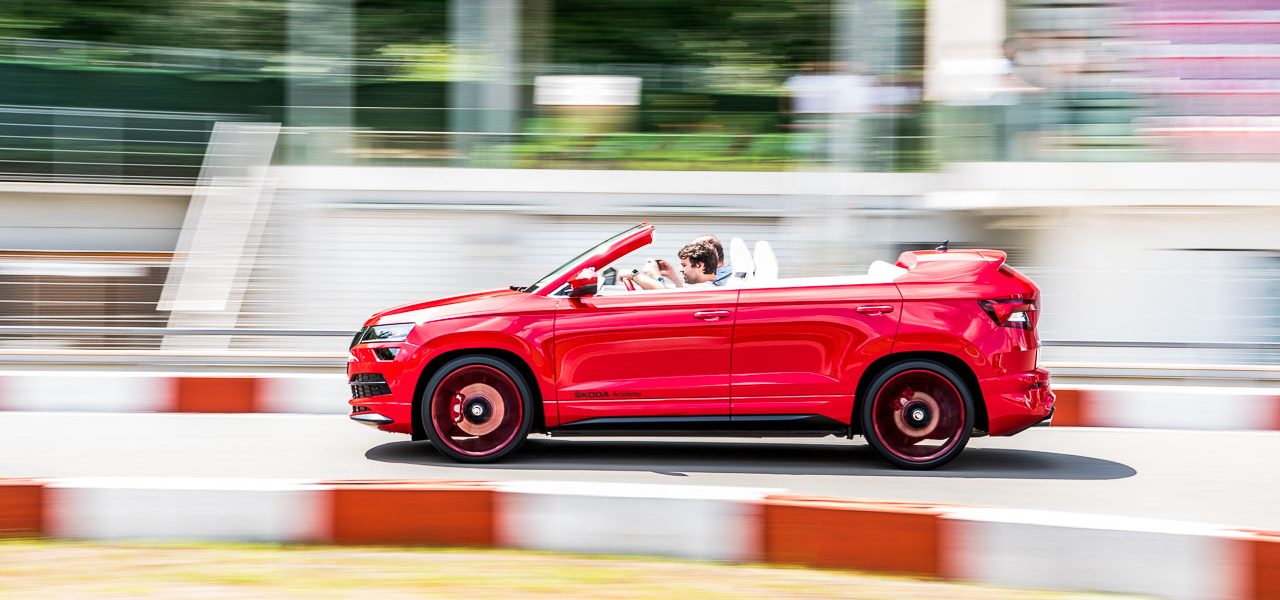 Skoda Karoq Cabriolet Cabrio heisst Skoda Sunroq Azubicar 2018 Fahrbericht Test Review Benjamin Brodbeck AUTOmativ.de 2 1280x600 - Skoda Karoq Cabriolet alias Skoda Sunroq im ersten Fahreindruck!