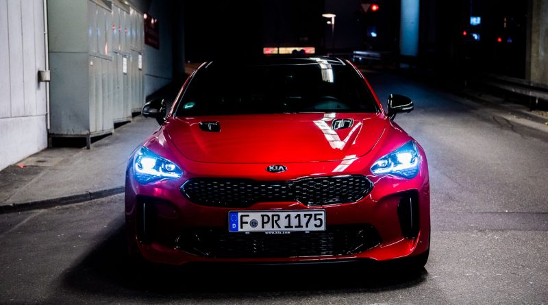 Kia Stinger GT 3.3 AWD 370 PS Fahrbericht und Test AUTOmativ.de Benjamin Brodbeck 56 800x445 - Mit dem Kia Stinger GT durch die Nacht: Wie gut sind die LED-Scheinwerfer?