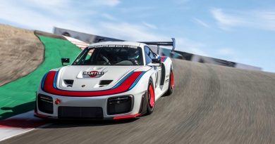 Porsche 935 K2 2018 Neuauflage AUTOmativ.de Fabio Baumann Benjamin Brodbeck 14 390x205 - Der neue Porsche 935 zweite Generation: Die Rückkehr von "Moby Dick"