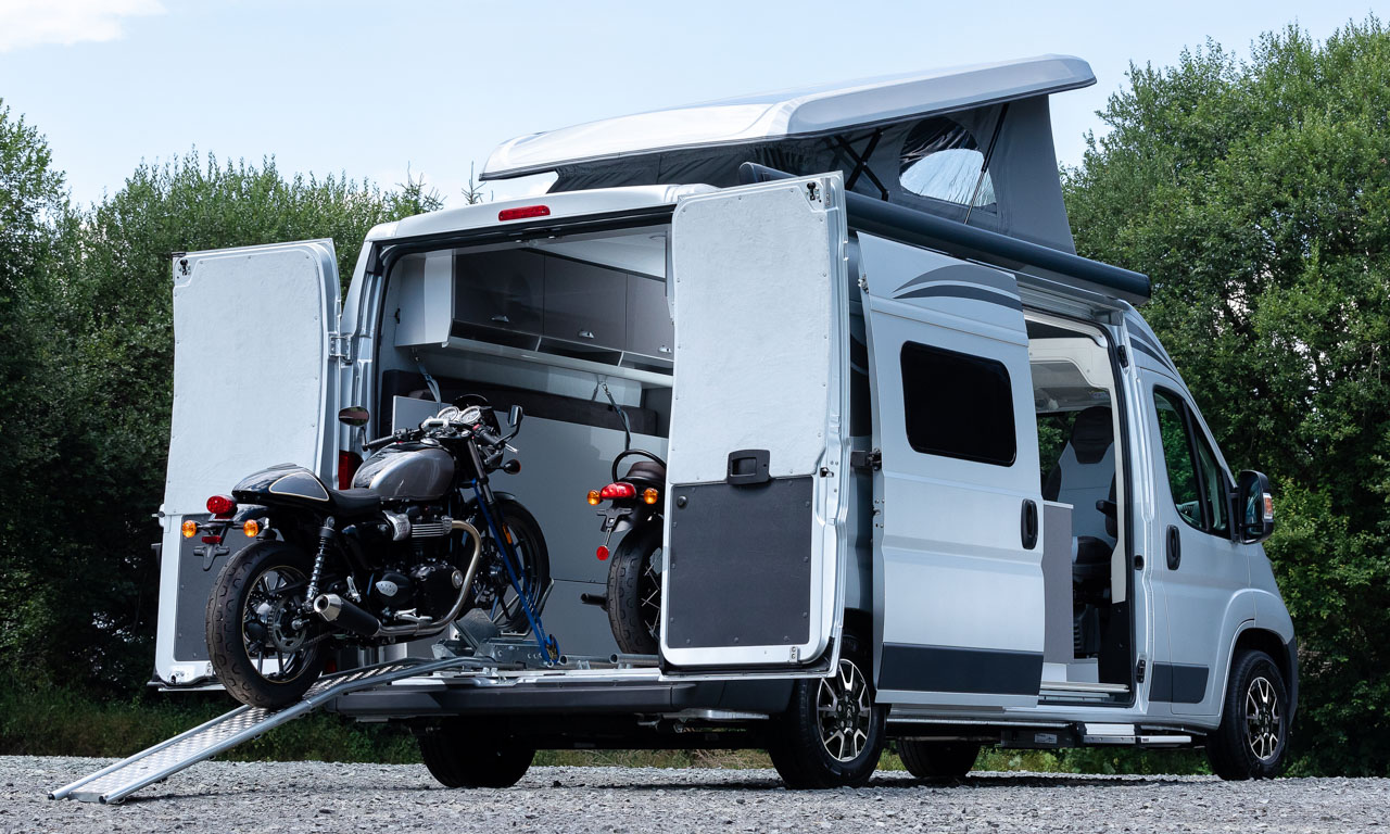 Wenn Motorrad und Camping fusionieren: Citroën Jumper Biker Solution  Wohnmobil @  - Das Auto Magazin