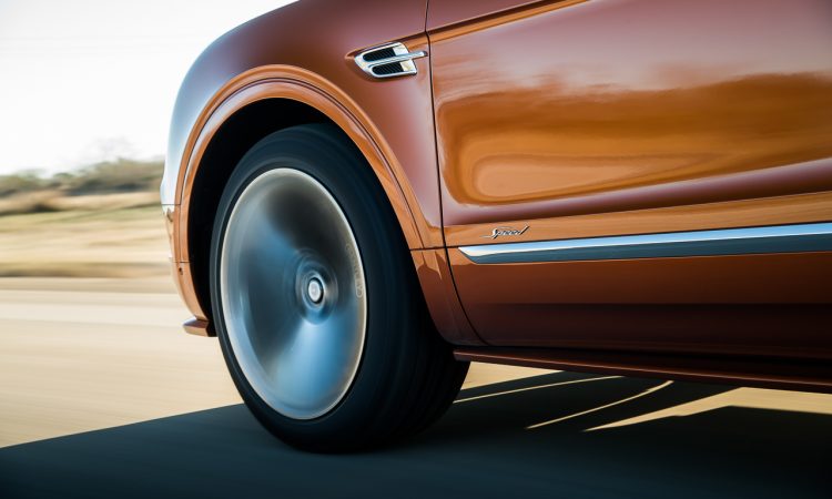 Neuer Bentayga Speed ist der weltweit schnellste SUV aus Serienfertigung 306 Kmh AUTOmativ.de 15 750x450 - 1 Km/h schneller als Urus - Bentley Bentayga Speed ist schnellstes Serien-SUV der Welt