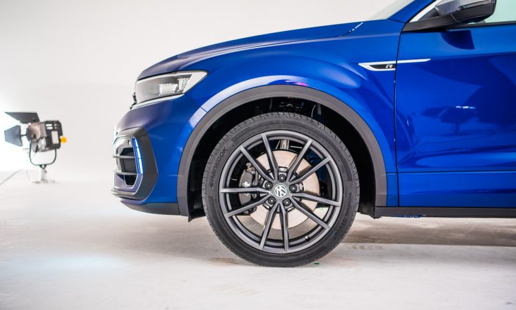 Volkswagen VW T Roc R 2019 300PS 400Nm Test Sitzprobe AUTOmativ.de Benjamin Brodbeck 10 750x450 - Erste Sitzprobe: VW T-Roc R (2019) mit 300 PS und 400 Nm