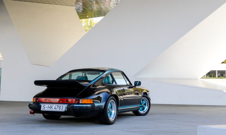 Das Unikat Porsche 911 Exclusive Manufaktur Wiedersehen Tilman Brodbeck Porsche AUTOmativ.de 3 750x450 - Exklusives Einzelstück: "Dieser Porsche 911 Carrera 3.2 war die Inspiration für Porsche Exclusive!"