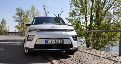 Kia e Soul als Lifestlye e Niro im Test und Fahrbericht AUTOmativ.de Ilona Farsky 2 390x205 - Test Kia e-Soul (64 kWh): Stromaufwärts im Crossover