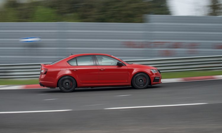 Nordschleife mit Skoda Octavia RS 245 PS 2019 AUTOmativ.de Benjamin Brodbeck 12 750x450 - Test Skoda Octavia RS auf der Nürburgring Nordschleife