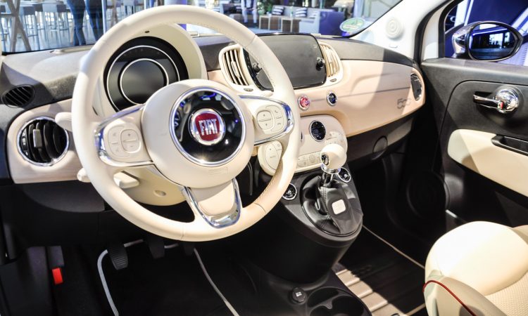 Fiat 500 Dolcevita Sondermodell im Test und Fahrbericht AUTOmativ.de Ilona Farsky Benjamin Brodbeck 1 750x450 - Fiat 500 Dolcevita im Fahrbericht: 85 PS purer italienischer Knutschkugel-Lifestyle