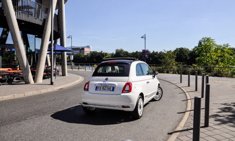 Fiat 500 Dolcevita Sondermodell im Test und Fahrbericht AUTOmativ.de Ilona Farsky Benjamin Brodbeck 15 750x450 - Fiat 500 Dolcevita im Fahrbericht: 85 PS purer italienischer Knutschkugel-Lifestyle