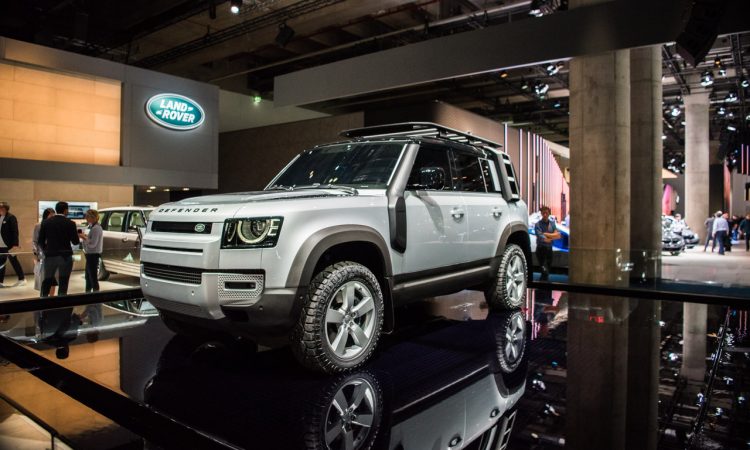 Land Rover Defender 2019 IAA 2019 AUTOmativ.de 10 750x450 - Diese 10 Autos haben den meisten Platz im Kofferraum