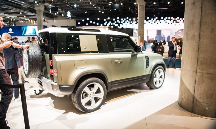 Land Rover Defender 2019 IAA 2019 AUTOmativ.de 2 1 750x450 - Land Rover Defender (2020) - futuristischer Look fürs 21. Jahrhundert