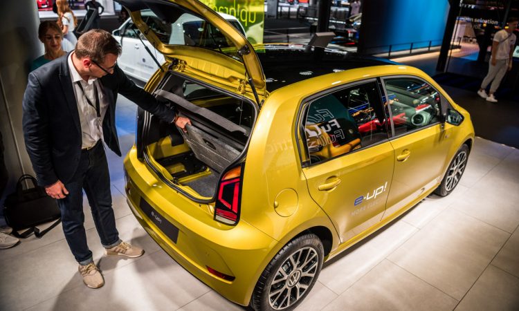 IAA 2019 e up eGolf Test 13 750x450 - VW e-up und VW e-Golf: Trotz ID.3 immer noch interessant?