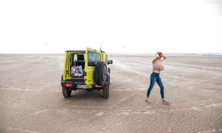 Suzuki Jimny 2019 im Test und Fahrbericht Offroad und Onroad Strand SUV AUTOmativ.de Benjamin Brodbeck 3 750x450 - Test Suzuki Jimny 1.5 Allgrip (Comfort+): Fun on the Beach