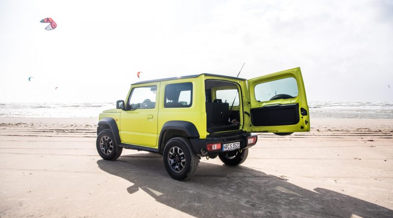 Test Suzuki Jimny 1 5 Allgrip Comfort Fun On The Beach