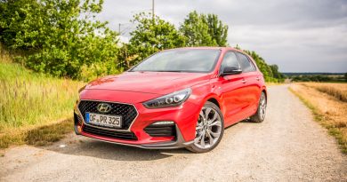 Hyundai i30 n line im Fahrbericht und Test AUTOmativ.de Benjamin Brodbeck 12 390x205 - Hyundai i30 N line 1.4 T-GDI im Test: Präzise Dynamik