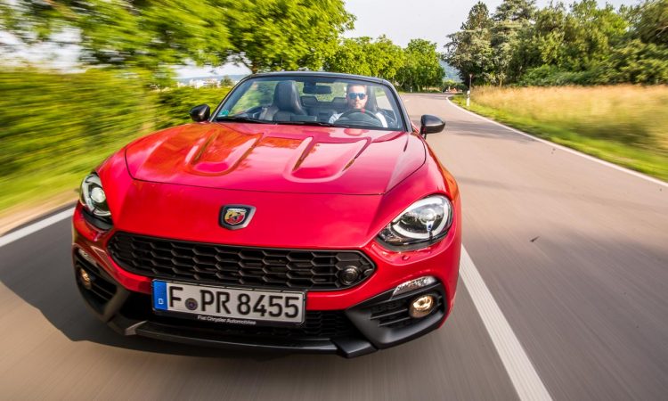 Abarth 124 Spider Test Fahrbericht AUTOmativ.de Benjamin Brodbeck Ilona Farsky Stefan Emmerich 718 Boxster Mazda MX 5 LQ 64 750x450 - Test: Kann der Abarth 124 Spider auch Gebrauchtwagen? - Vergleich Mazda MX-5 (2002)