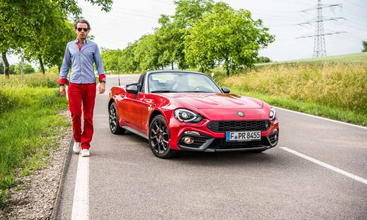 Abarth 124 Spider Test Fahrbericht AUTOmativ.de Benjamin Brodbeck Ilona Farsky Stefan Emmerich 718 Boxster Mazda MX 5 LQ 85 750x450 - Test: Kann der Abarth 124 Spider auch Gebrauchtwagen? - Vergleich Mazda MX-5 (2002)