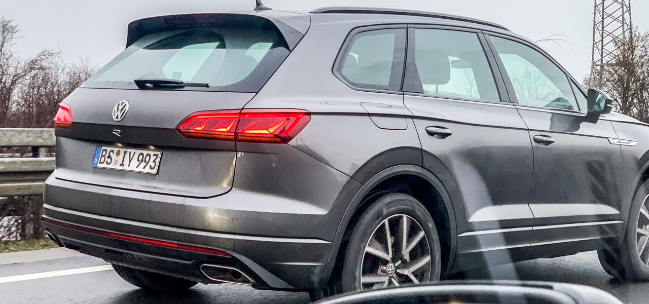 Neuer VW Touareg R 3 1280x600 - Ungetarnt: Neuer VW Touareg R mit Porsche-Motor und über 450 PS!