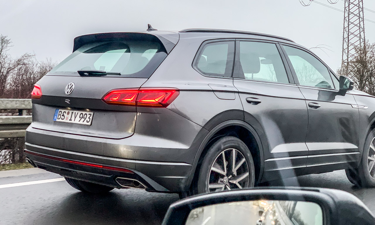 Ungetarnt Neuer Vw Touareg R Mit Porsche Motor Und Uber 450 Ps Automativ De Das Auto Magazin