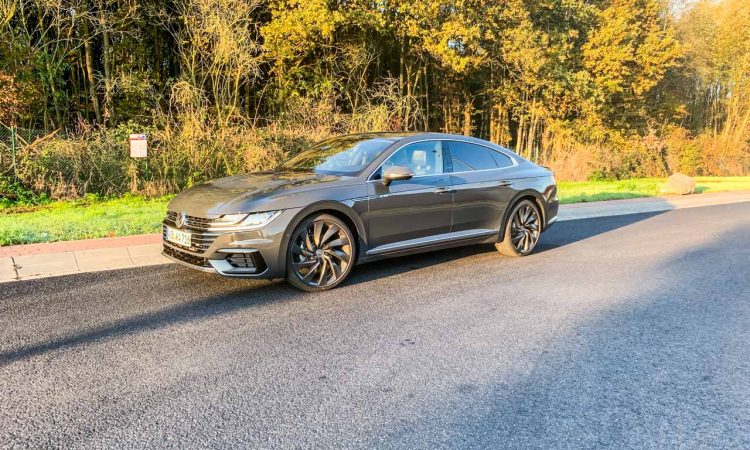 Volkswagen VW Arteon kurz gefahren AUTOmativ.de 1 750x450 - Kurz gefahren: VW Arteon 2.0 TDI R-Line mit präsentem Dieselsound