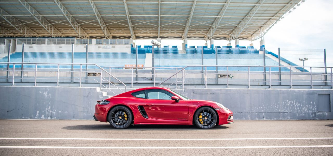 Porsche 718 Cayman GTS 4.0 Racetrack Rennstrecke Fahrbericht Test High Speed 400 PS AUTOmativ.de Benjamin Brodbeck 10 1280x600 - Porsche 718 Cayman GTS 4.0 auf der Rennstrecke: Extrovertierter Feinfühler