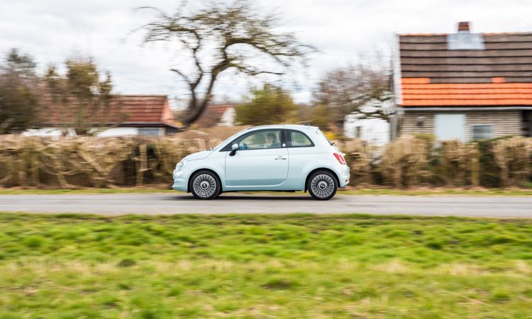 Fiat 500 Hybrid 2020 im Fahrbericht und Test AUTOmativ.de 50 750x450 - Fiat 500 Hybrid im Fahrbericht: Passt Hybrid zum 500er?