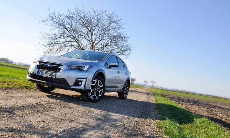 Subaru XV e Boxer Fahrbericht und Test AUTOmativ.de Ilona Farsky 9 750x450 - Fahrbericht Subaru XV e-Boxer: Mit dem Hybrid durch den Schlamm statt zum Biomarkt