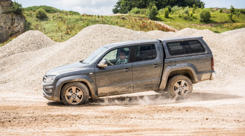 VW Amarok V6 Coverbild Test 800x445 - Härtetest: Stärkster VW Amarok V6 mit 258 PS im Steinbruch