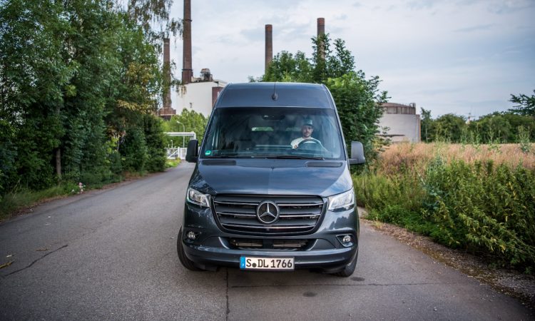 Mercedes Benz Sprinter 316 CDi Nutzfahrzeug Kastenwagen Test und Fahrbericht AUTOmativ.de Benjamin Brodbeck 48 750x450 - Praxistest Mercedes-Benz Sprinter 316 CDI: Multimedial und intuitiv - der beste Kastenwagen?