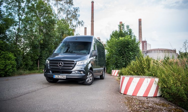 Mercedes Benz Sprinter 316 CDi Nutzfahrzeug Kastenwagen Test und Fahrbericht AUTOmativ.de Benjamin Brodbeck 50 750x450 - Praxistest Mercedes-Benz Sprinter 316 CDI: Multimedial und intuitiv - der beste Kastenwagen?