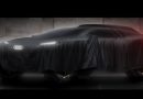 Audi 2022 bei Rallye Dakar mit Hybrid 130x90 - Abarth 595C Yamaha Monster Energy im Test: Kleine Werbe-Ikone