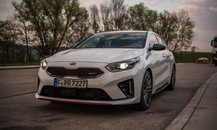 Kia Proceed GT 2020 Handschalter im Test und Fahrbericht Sound Technik Alltag AUTOmativ.de Benjamin Brodbeck 78 750x450 - Kia ProCeed GT 1.6 T-GDi als Handschalter im Fahrbericht: Mehr Spaß mit 6?