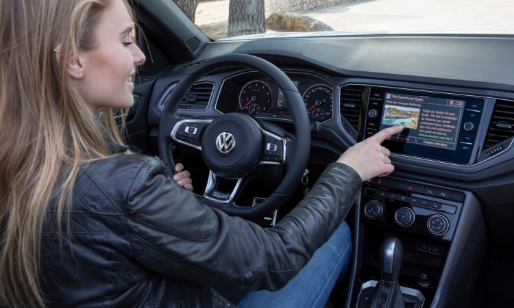 Volkswagen VW T Roc Cabriolet im Test und Fahrbericht 10 750x450 - VW T-Roc Cabriolet im Test: Der höhergelegte Golf für Sonnenanbeter