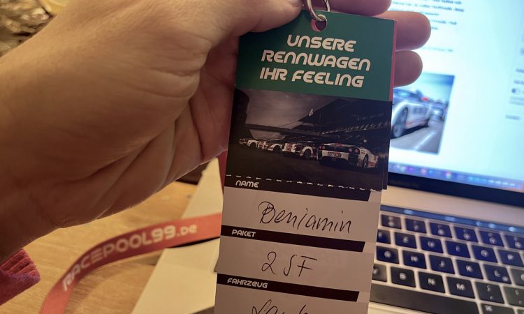 Racepool99 Pass Supersportwagen fahren 750x450 - "Du hast echt Talent": Racepool99 am Spreewaldring, Traum vs. Erfahrungsbericht