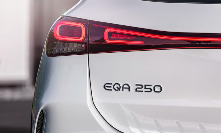 Mercedes Benz EQA 2021 8 750x450 - Neuer EQA von Mercedes-Benz: Elektro-GLA mit Gesichts-OP