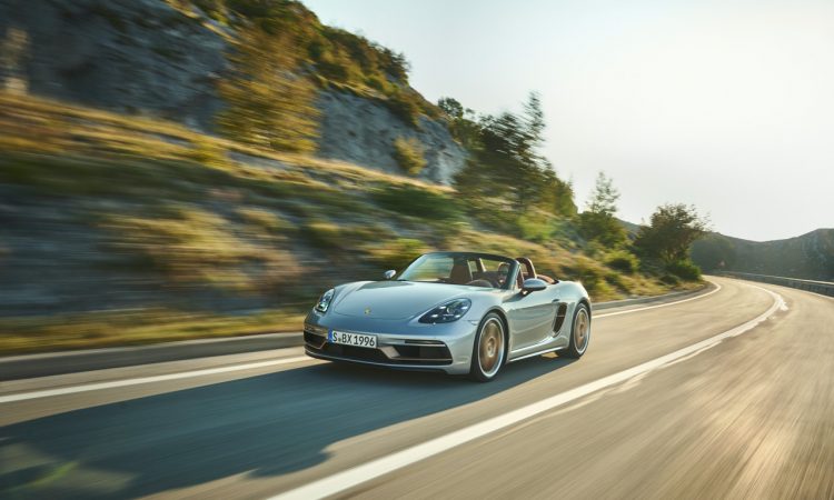 Porsche Boxster 25 Jahre limitiertes Jubilaeumsmodell 9 750x450 - Porsche Boxster 25 Jahre: Limitiertes Jubiläumsmodell mit goldenen Applikationen